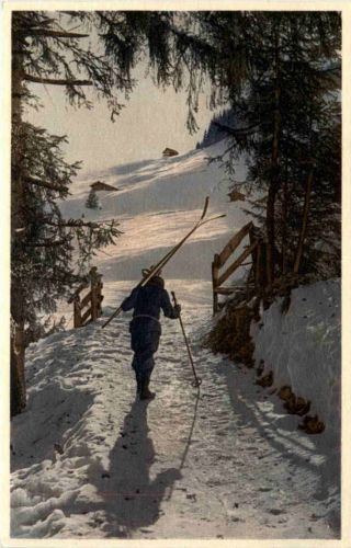 Aufstieg ins Skigelände