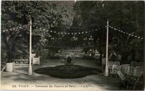 Vichy - Terasse du Casino
