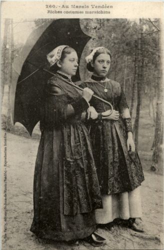 Vendee costumes