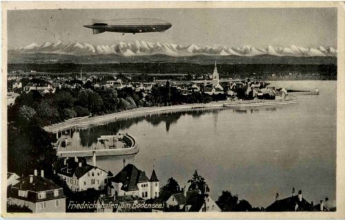 Friedrichshafen mit Zeppelin