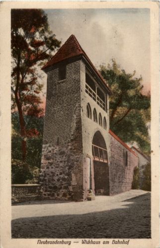 Neubrandenburg - Wickhaus am Bahnhof
