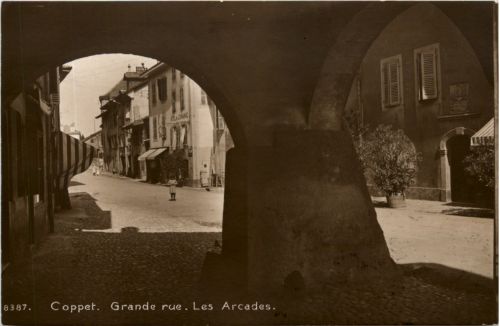 Coppet - Grande rue