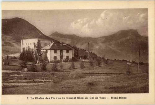 Le Chaine des Viz vus du Nouvel Hotel du Col de Voza