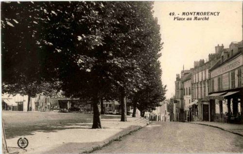 Montmorency - Place du Marche