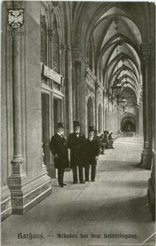 Wien - Rathaus - Arkaden