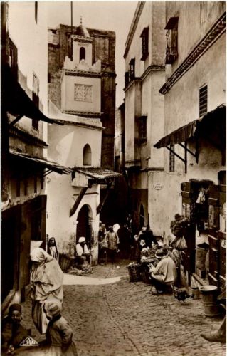 Alger - Une rue de la Casbah