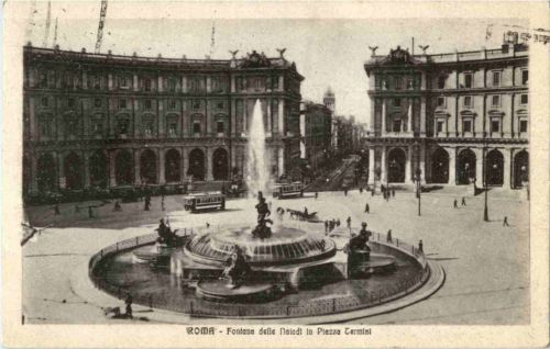 Roma - fontana delle Naladi