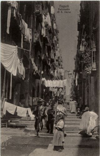 Napoli - Pallonetta di S. Lucia
