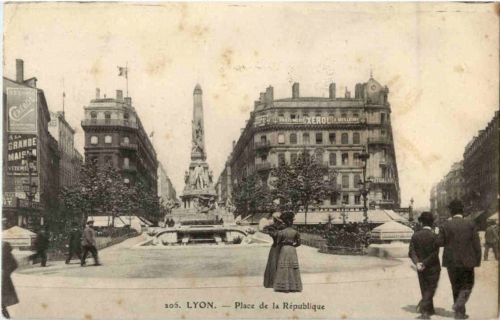 Lyon - Place de la Republique