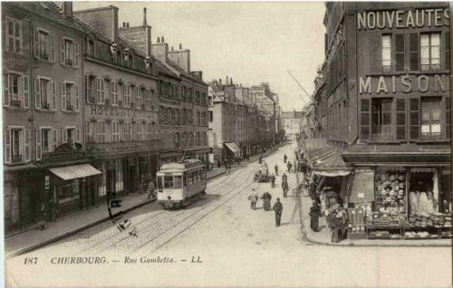 Cherbourg - Rue Gambetia - Tramway