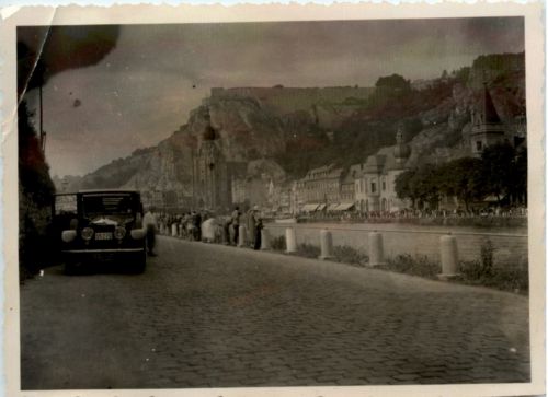 Dinant - Auto