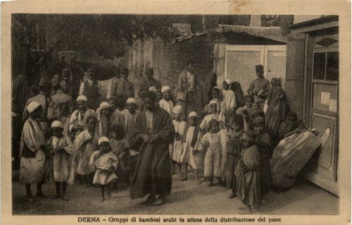 Derna - Gruppi di bambini