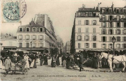 Neuilly sur Seine - Place du Marche