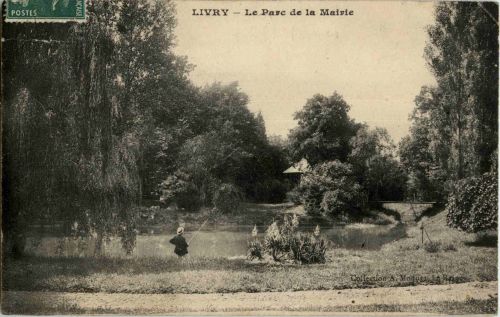 Livry - Le Parc de la Mairie