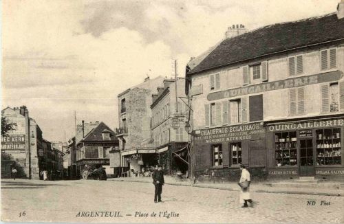 Argenteuil - Place de l Eglise