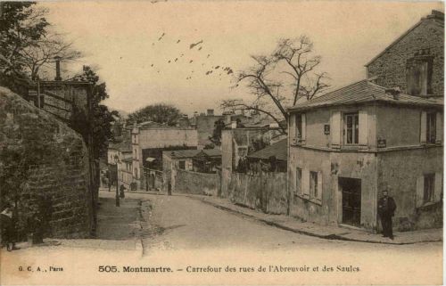 Paris - Montmartre Carrefour
