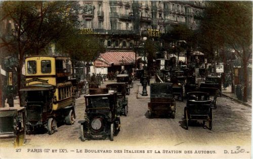 Paris - Le Boulevard des Italiens - Bus Auto