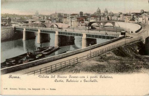 Roma - Veduta del Fiume