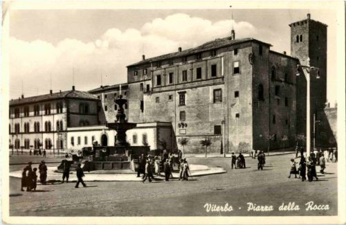 Viterbo - Piazza della Rocca