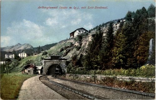 Arlbergtunnel mit Lott Denkmal