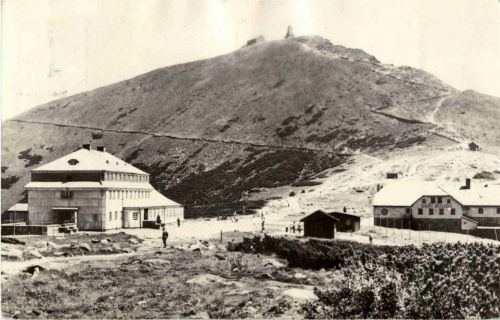 Karkonosze . Sniezka