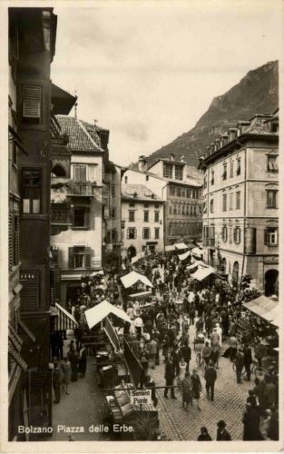 Bolzano - Piazza delle Erbe