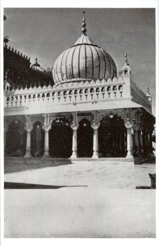 Delhi - Dargah of Hazrat