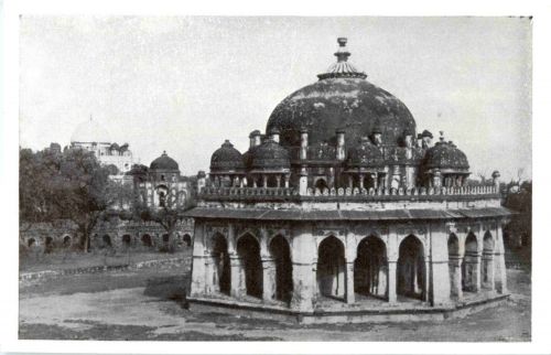 Delhi - Isa Khans tomb