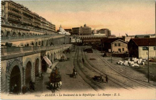 Alger - Le Boulevard de la Republique