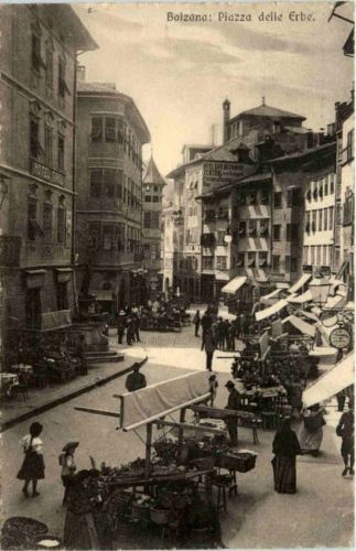 Bozen - Plazza delle Erbe