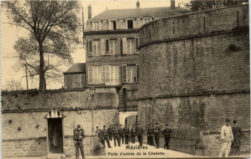 Mezieres - Porte d entree de la Citadelle