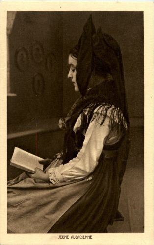 Jeune Alsacienne