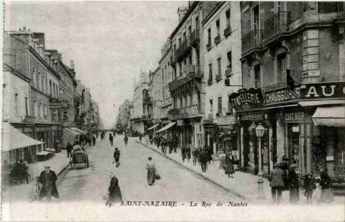 St. Nazaire - La Rue de Nantes