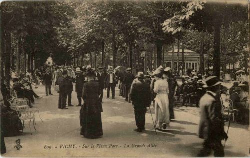 Vichy - La Grande Allee