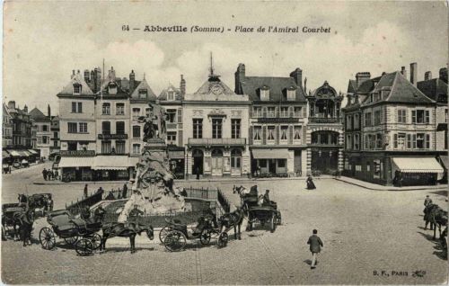 Abbeville - Place de l Amiral Courbet