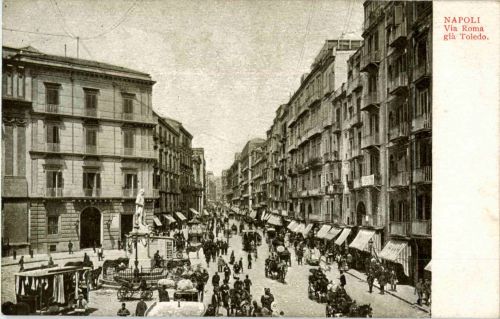 Napoli - via roma