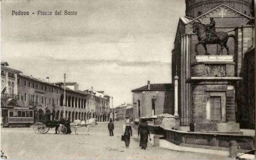 Padova - Piazza del Santo