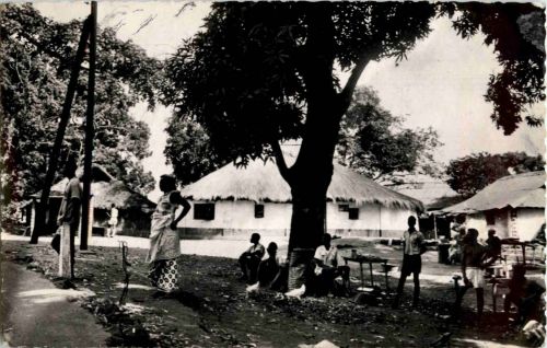 Conakry - Cases de Noussoudougou