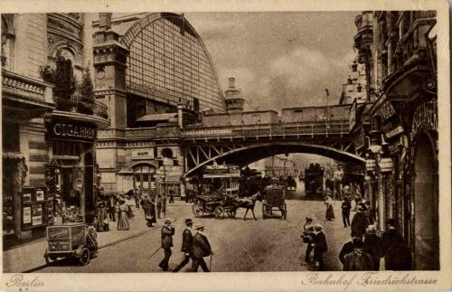 Berlin - Bahnhof Friedrichstrasse