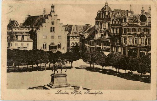 Landau - Paradeplatz