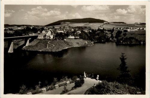 Saalburg - Am Aussichtsplatz bei der Brücke