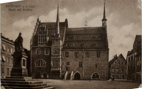 Neustadt-Orla , Markt mit Rathaus