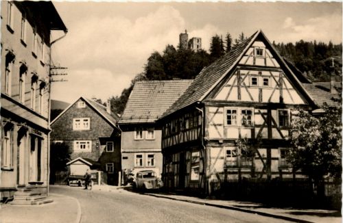 Steinbach-Hallenberg/Thür. - Blick zur Hallenburg
