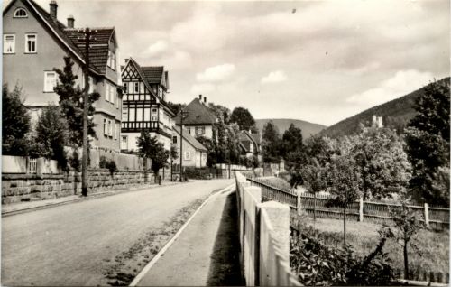 Steinbach-Hallenberg/Thür. - Arzbergstrasse mit Hallenburg