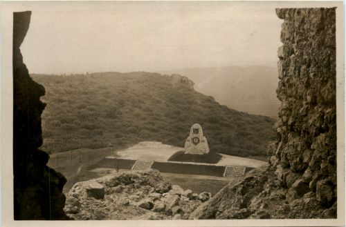 Heldendenkmal an der Rosenburg