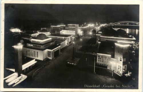 Düsseldorf Gesolei bei Nacht