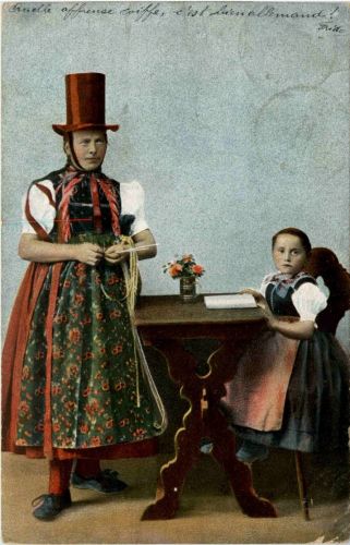 Perchtaler Tracht
