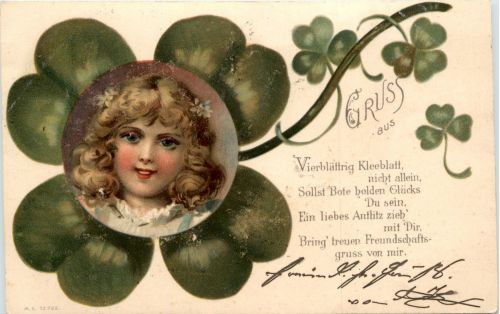 Kind mit Kleeblatt