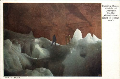 Dachstein Rieseneishöhle bei Obertraun