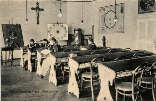 Klassenzimmer des Pensionates Freudenhain